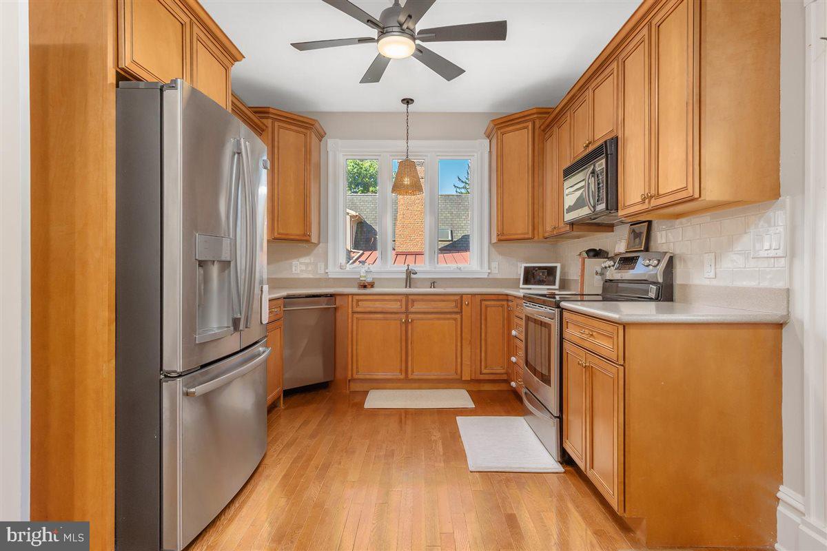 OAK HILL - Residential