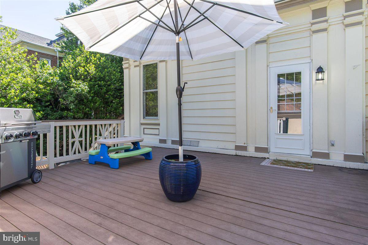 OAK HILL - Residential