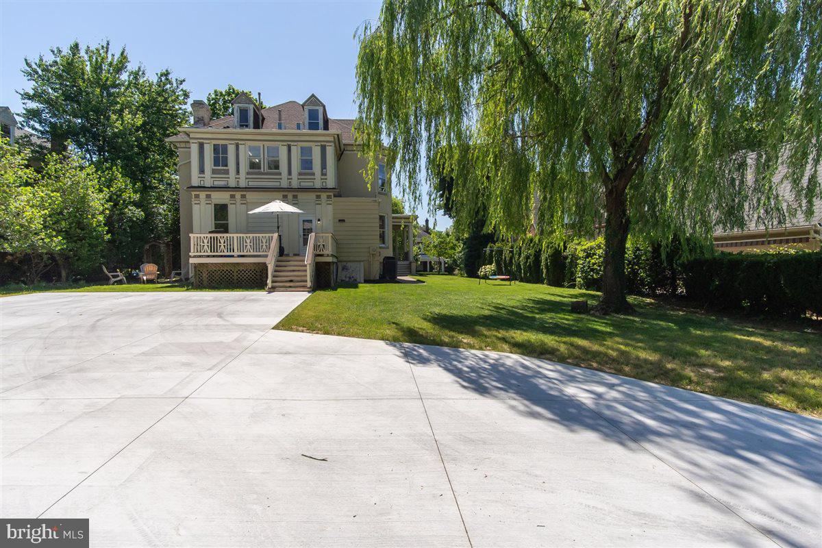 OAK HILL - Residential