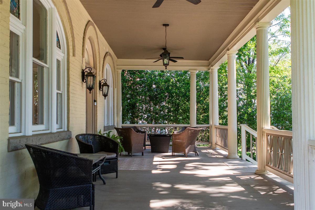 OAK HILL - Residential