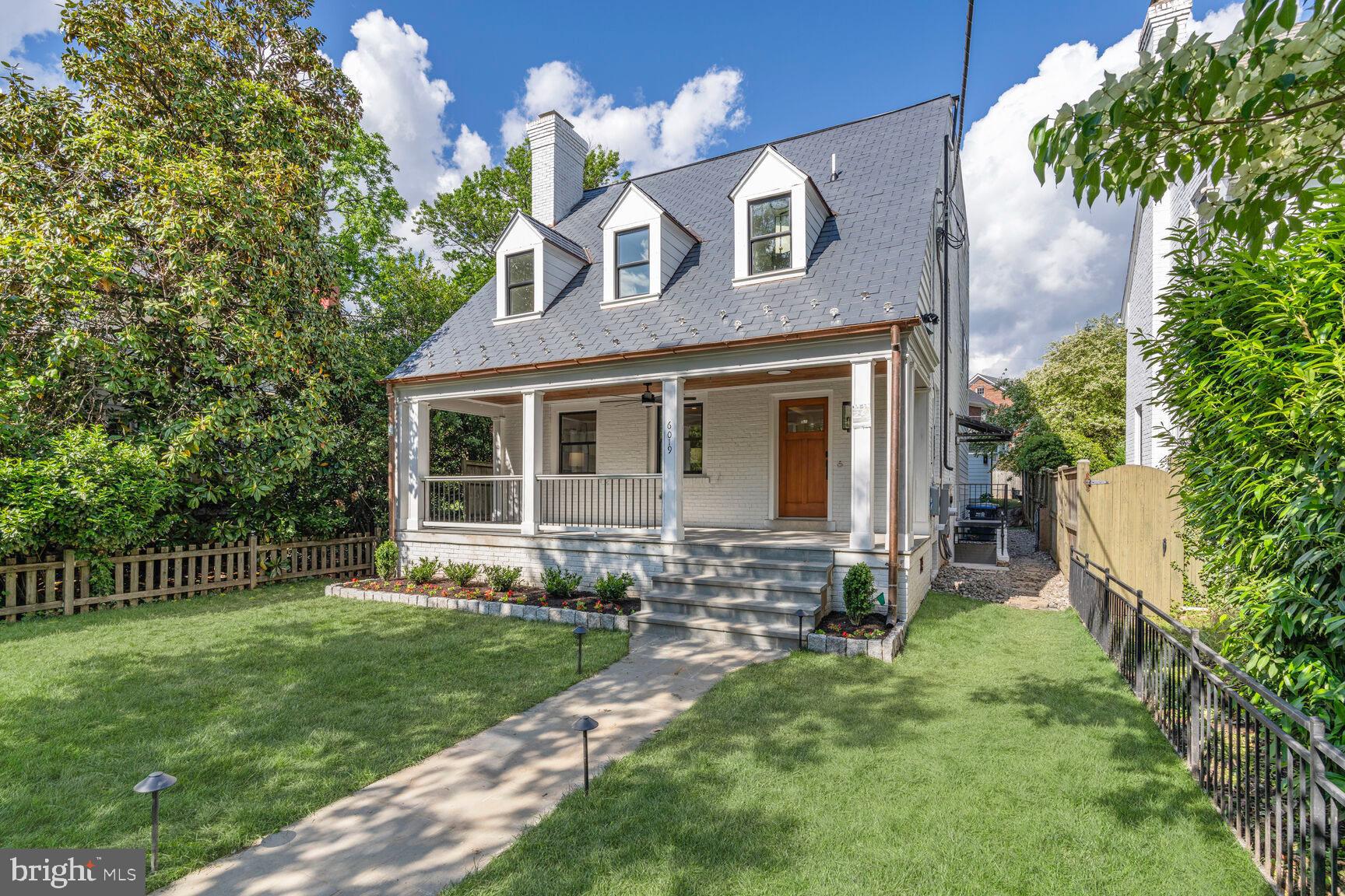 CHEVY CHASE - Residential