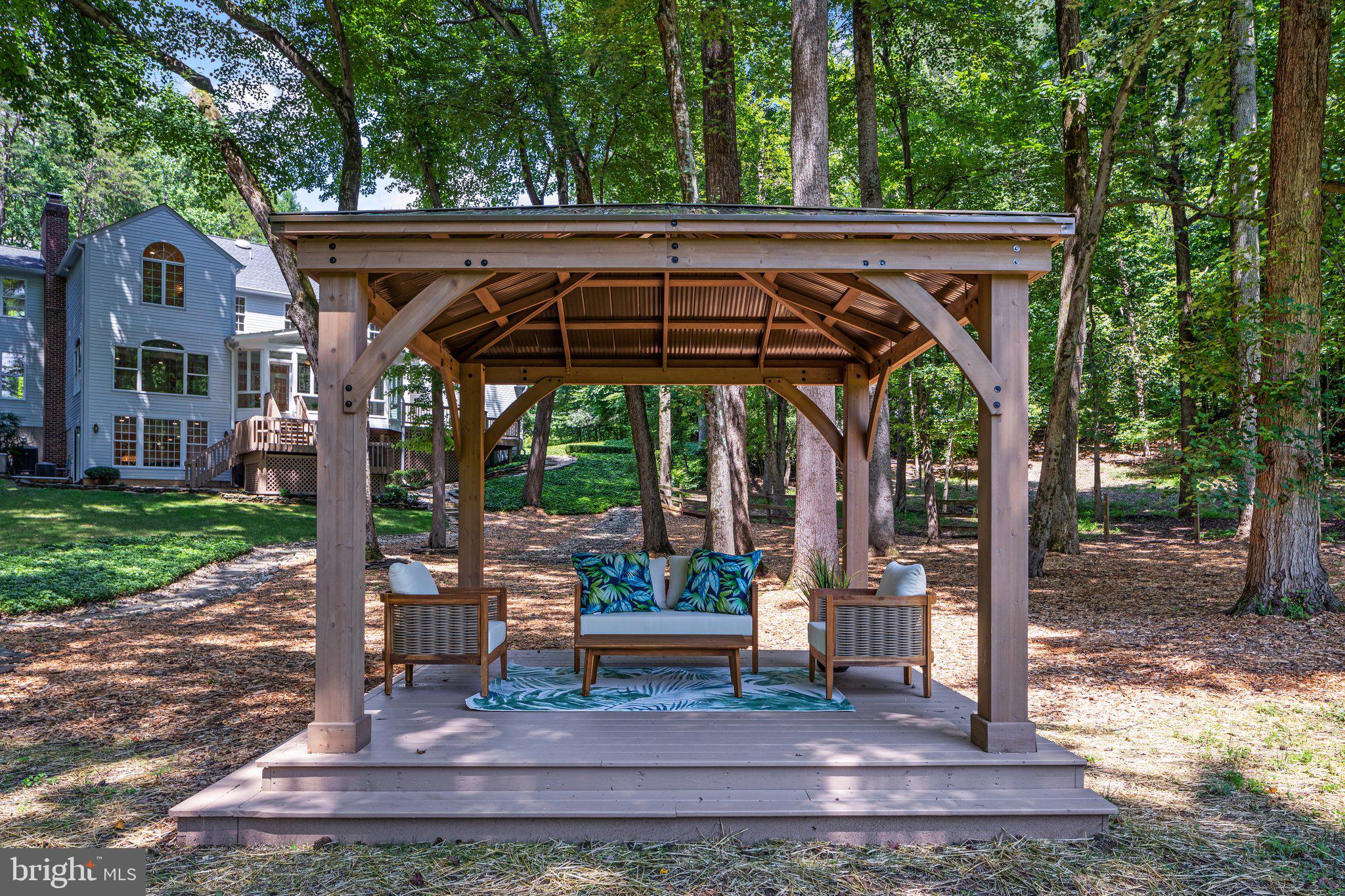 SWIFT RUN TRAILS - Residential