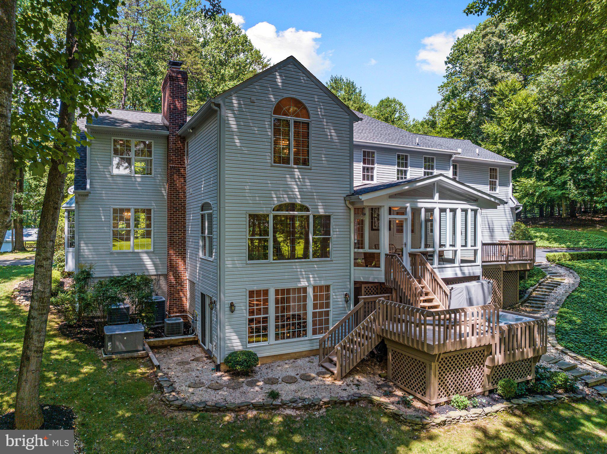 SWIFT RUN TRAILS - Residential