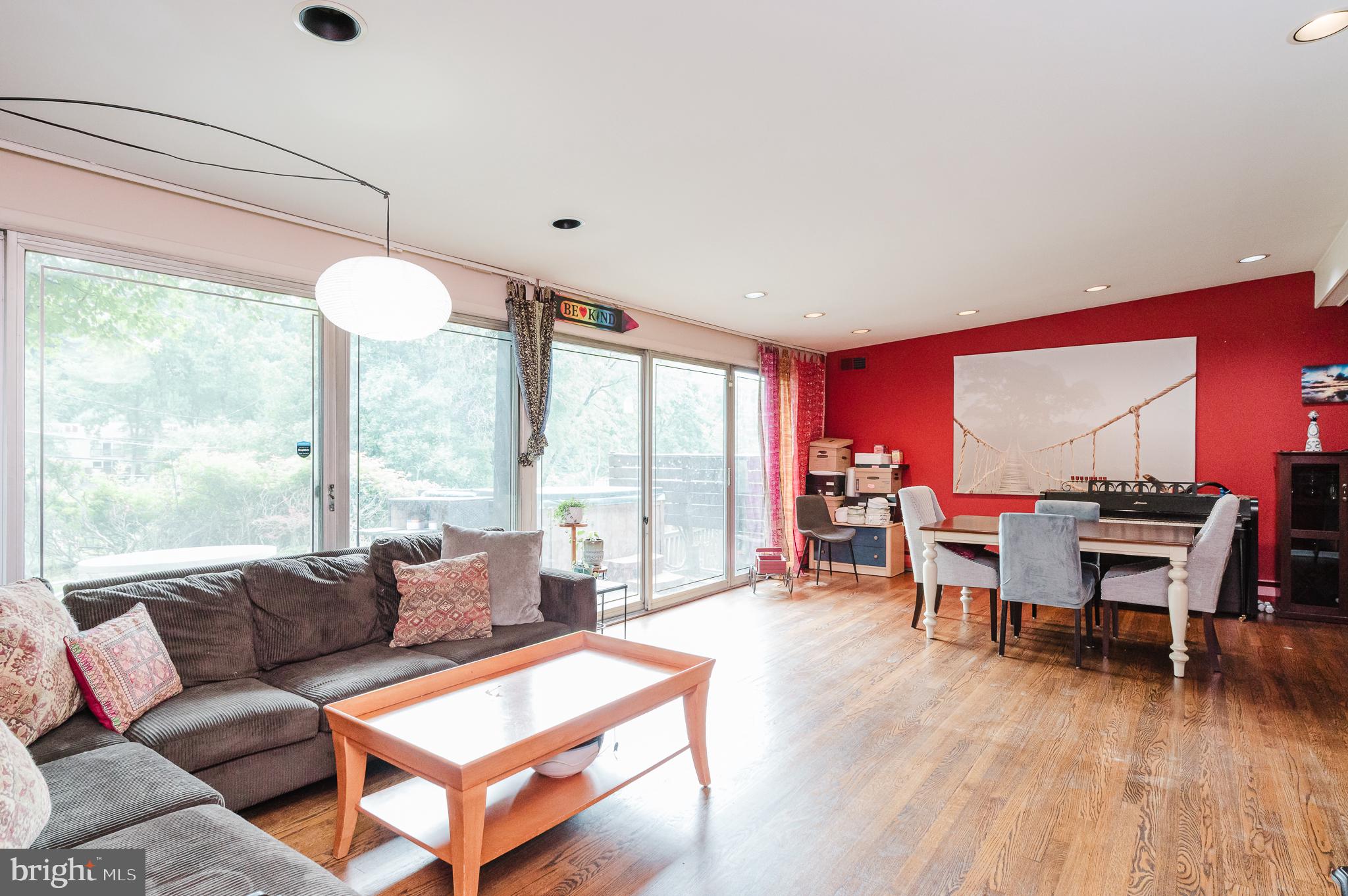 MIDFIELD - Residential