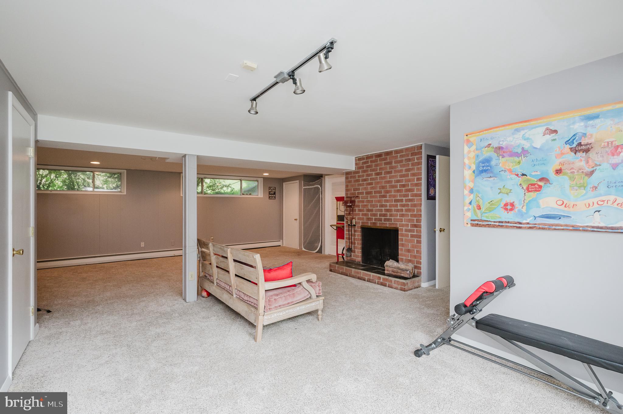 MIDFIELD - Residential