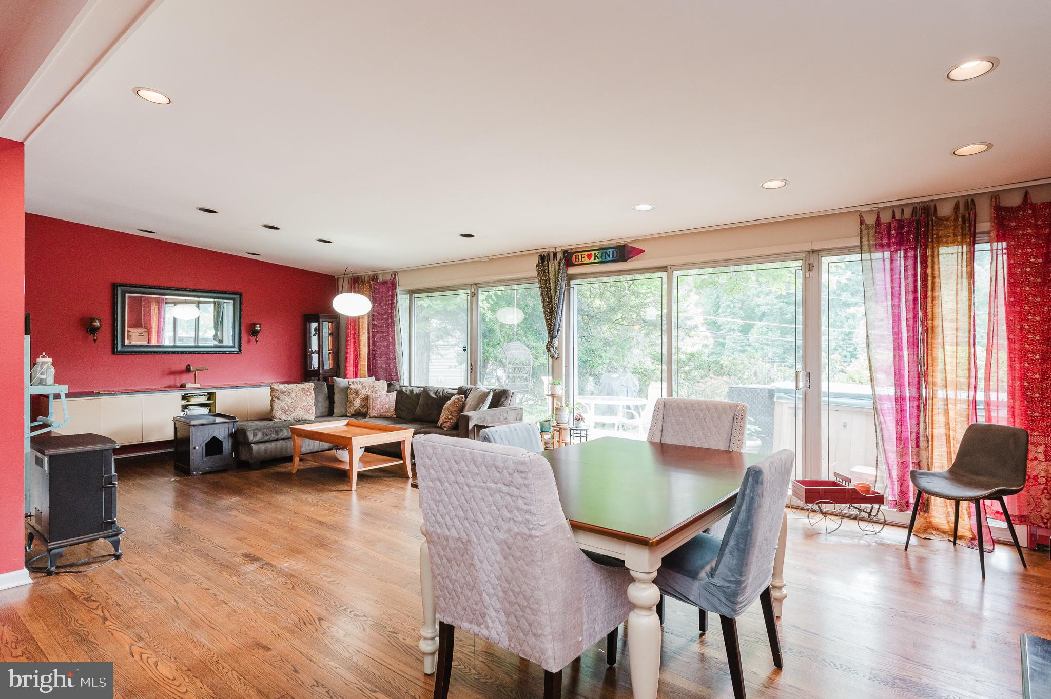 MIDFIELD - Residential