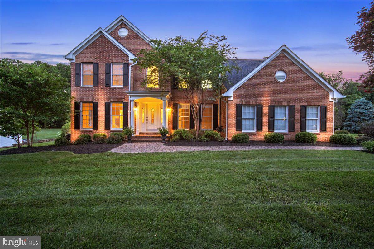 LAYTONSVILLE KNOLLS - Residential