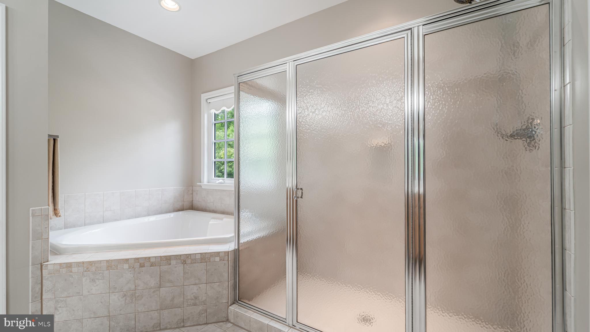 WHITE OAKS ESTATES - Residential
