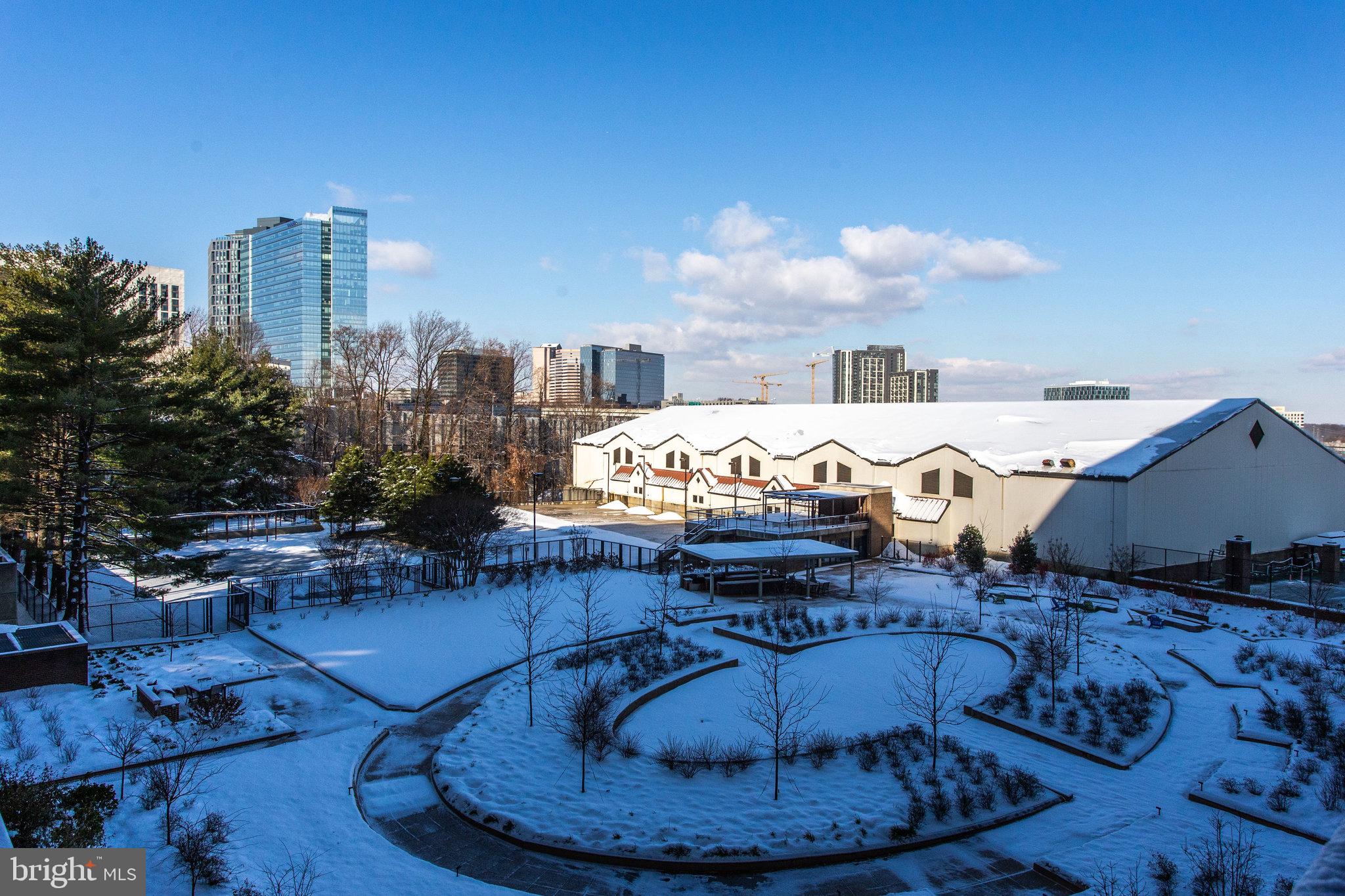 REGENCY AT MCLEAN - Residential Lease