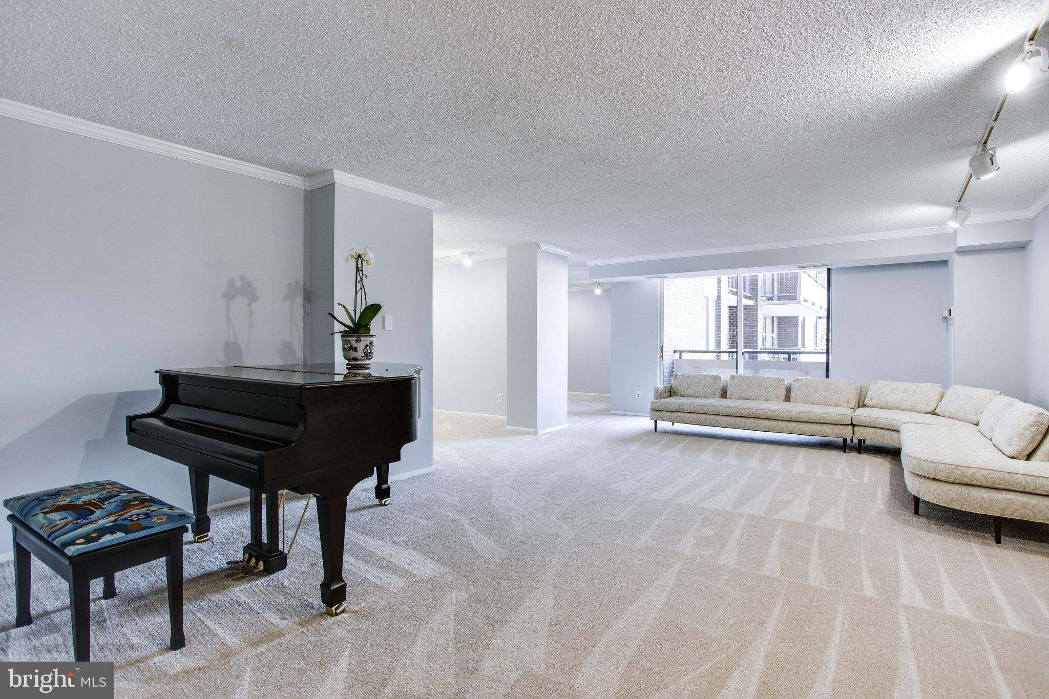 REGENCY AT MCLEAN - Residential Lease