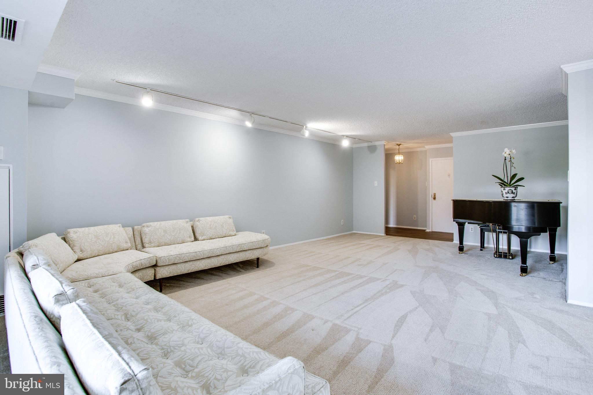 REGENCY AT MCLEAN - Residential Lease