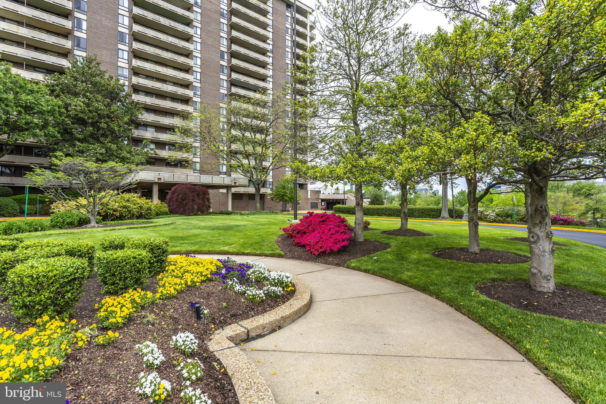 REGENCY AT MCLEAN - Residential Lease