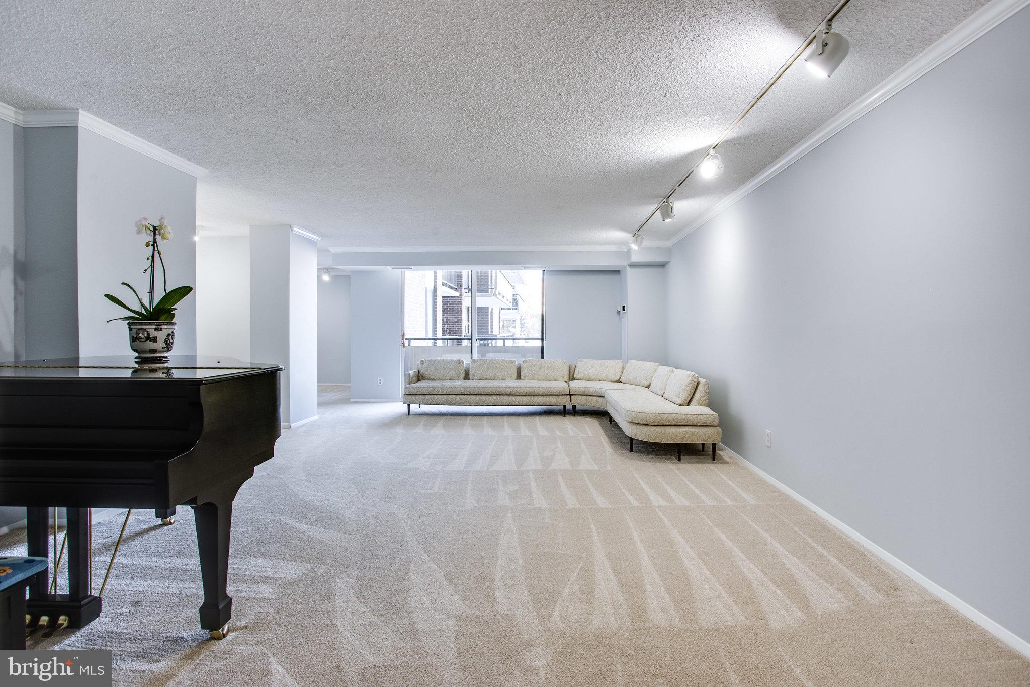 REGENCY AT MCLEAN - Residential Lease