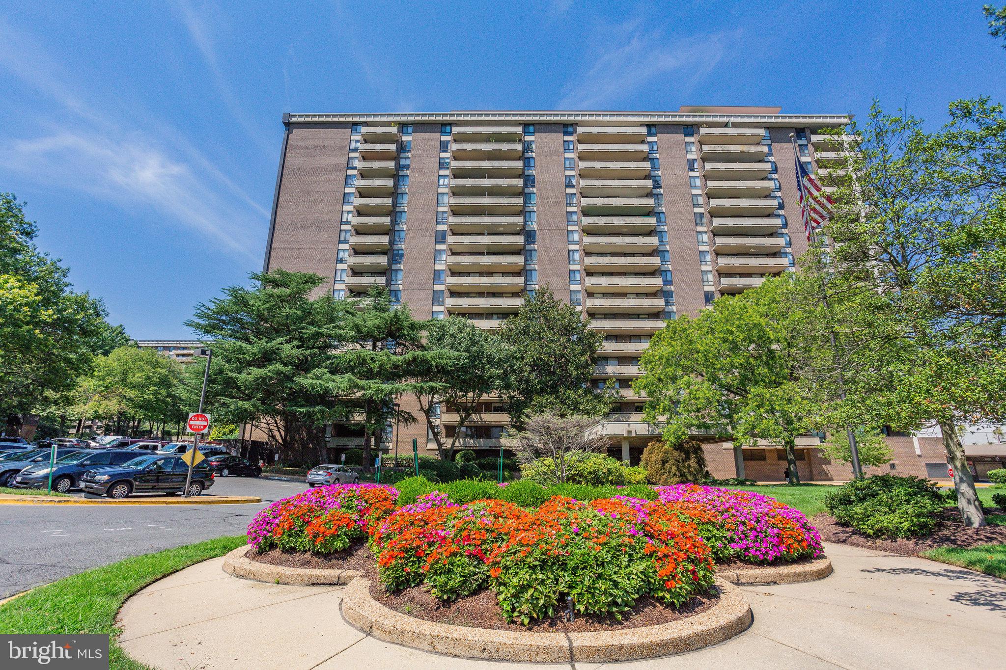 REGENCY AT MCLEAN - Residential Lease