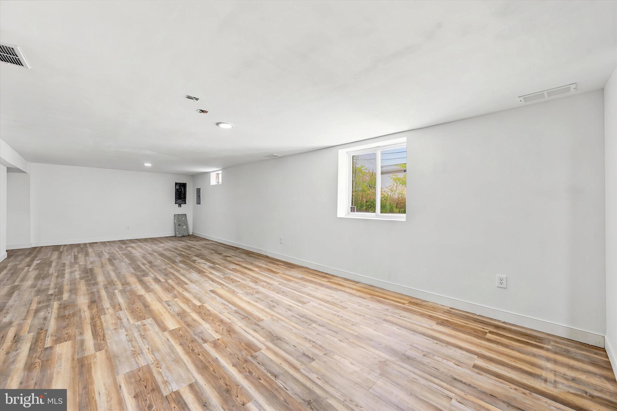 PINE VALLEY FARMS - Residential