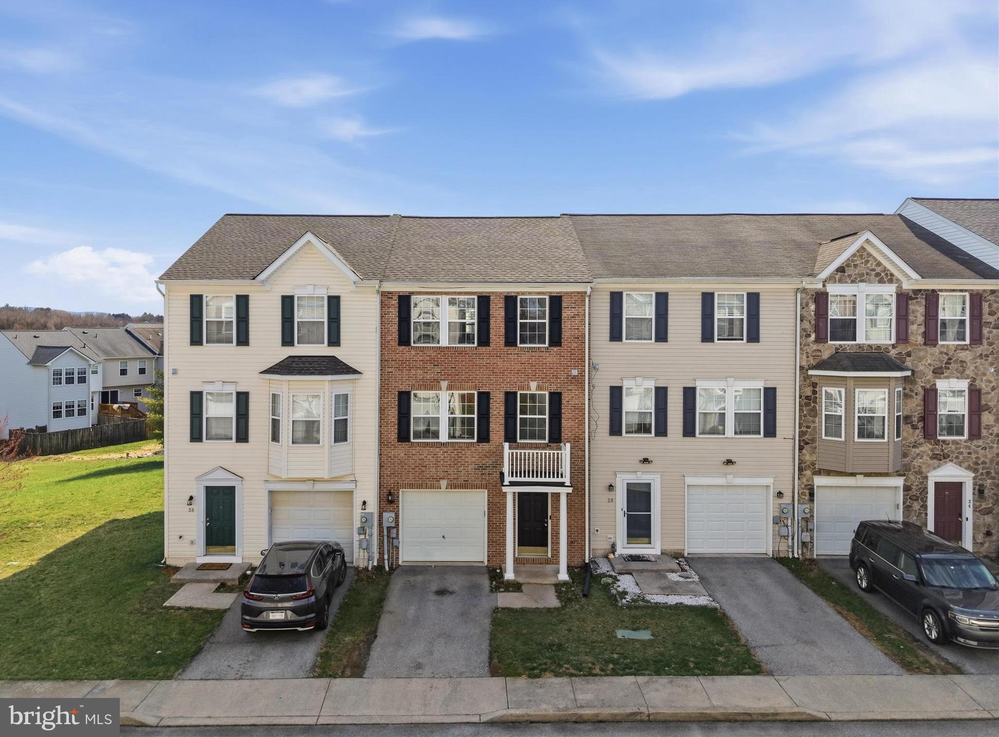 GREEN MEADOWS - Residential