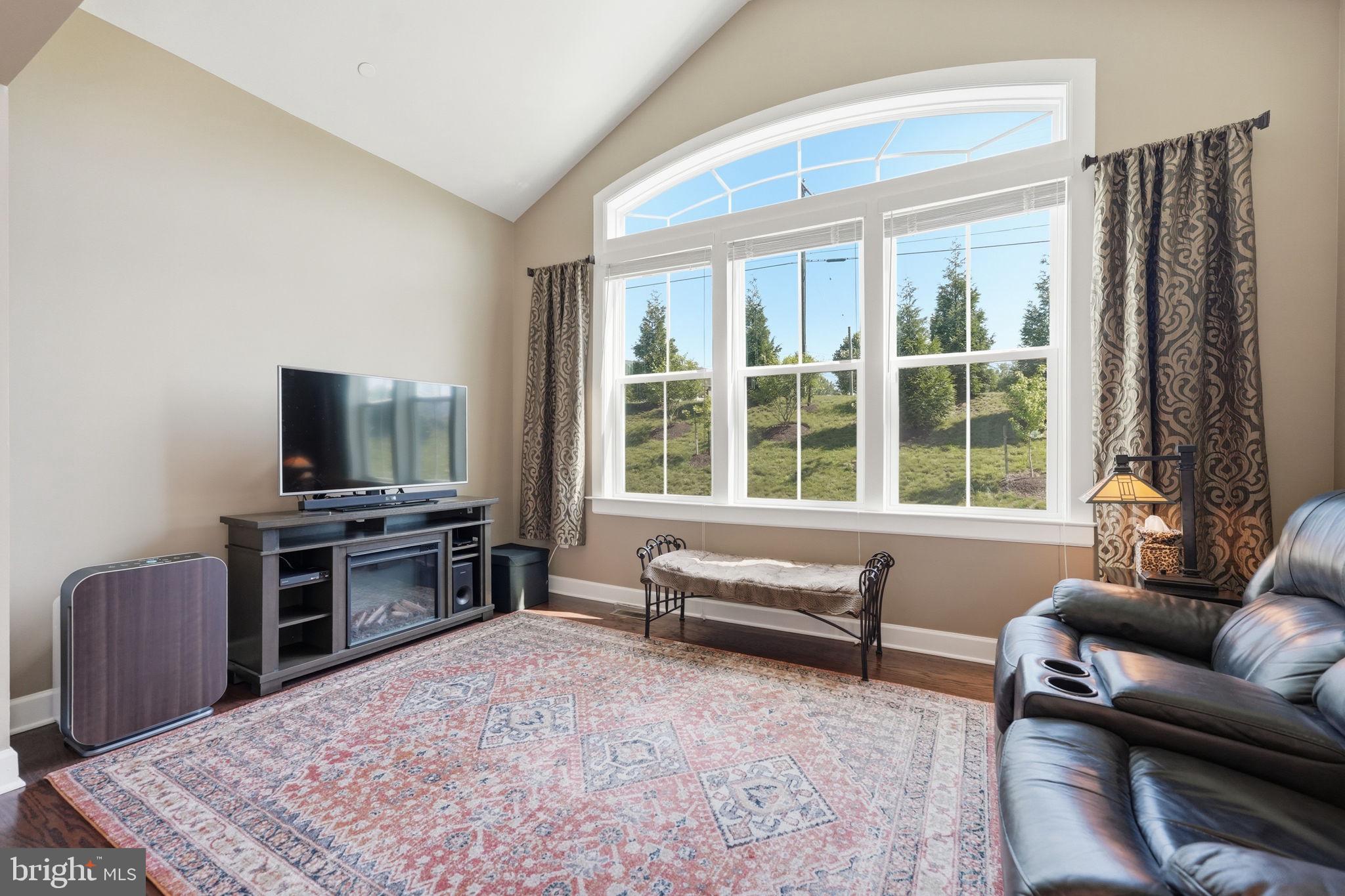 TWO RIVERS - Residential