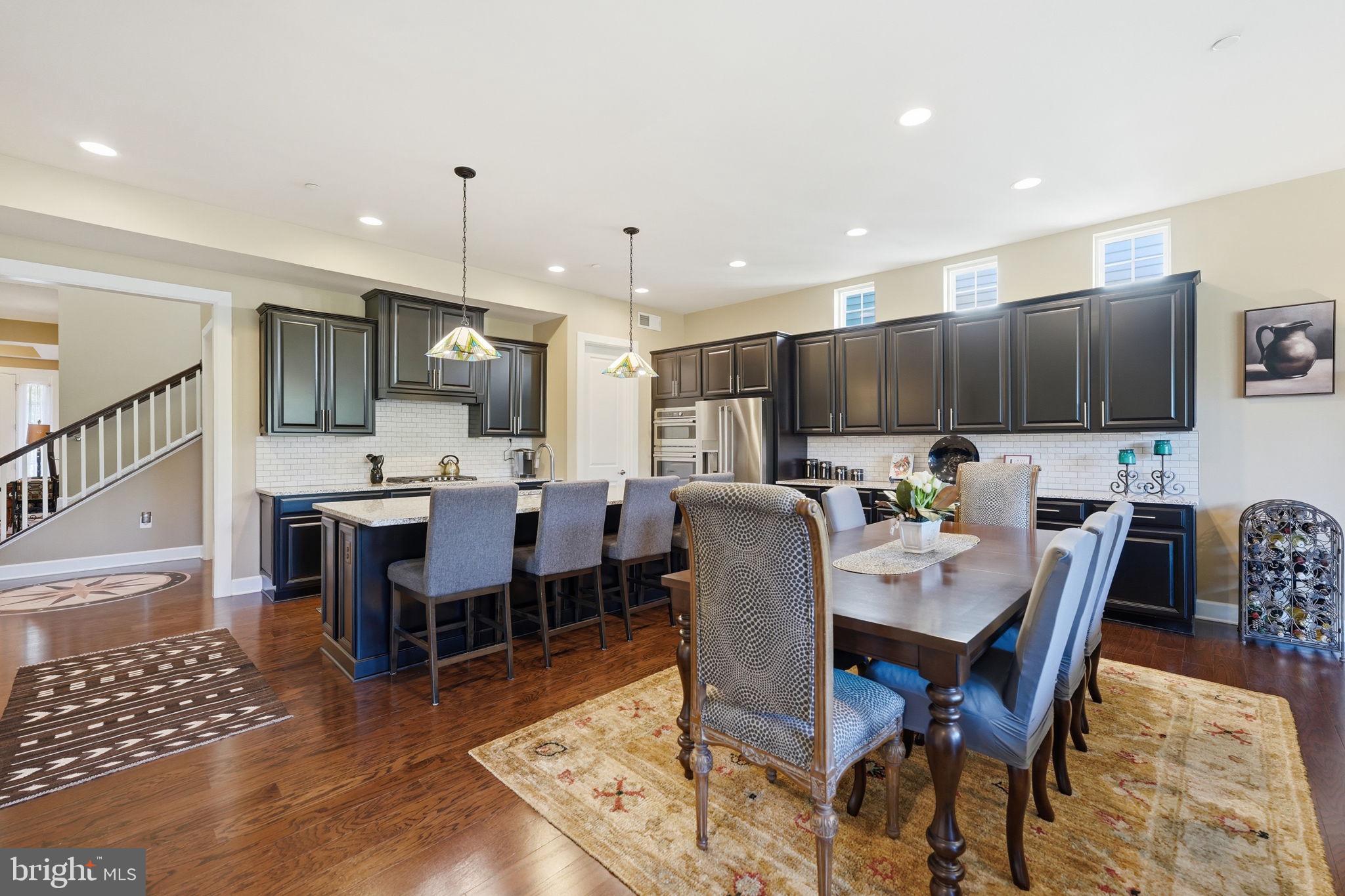TWO RIVERS - Residential