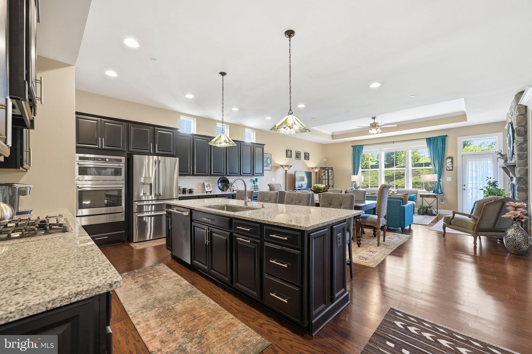 TWO RIVERS - Residential