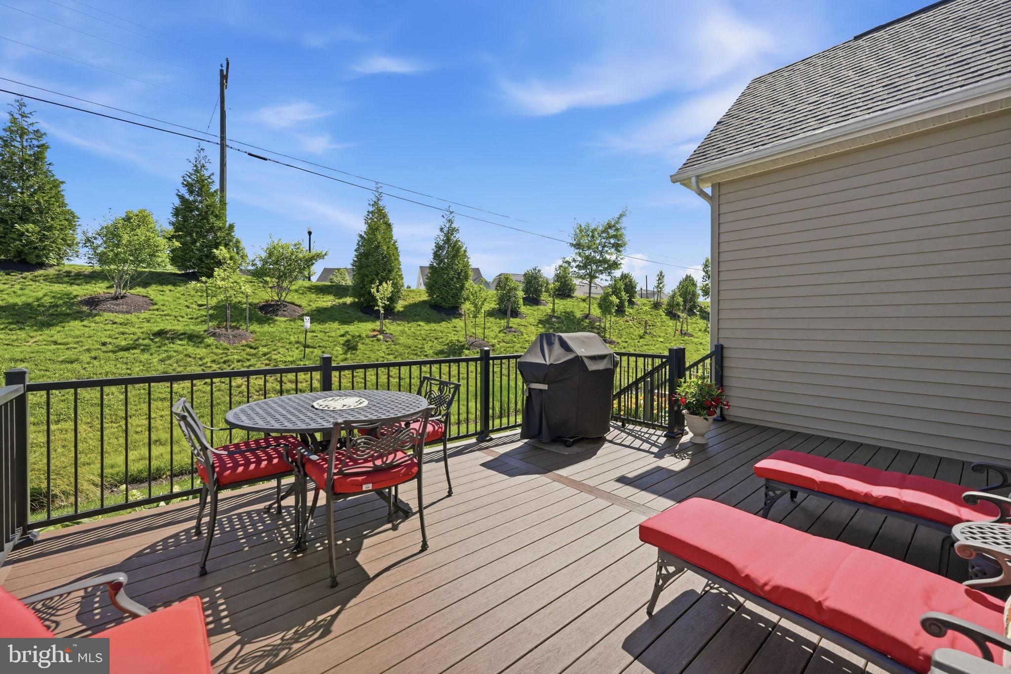 TWO RIVERS - Residential