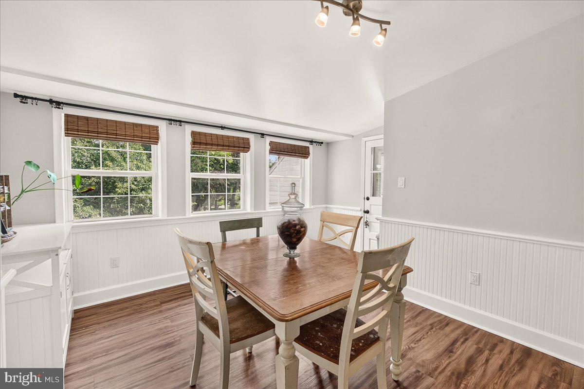JEFFERSON BLVD - Residential