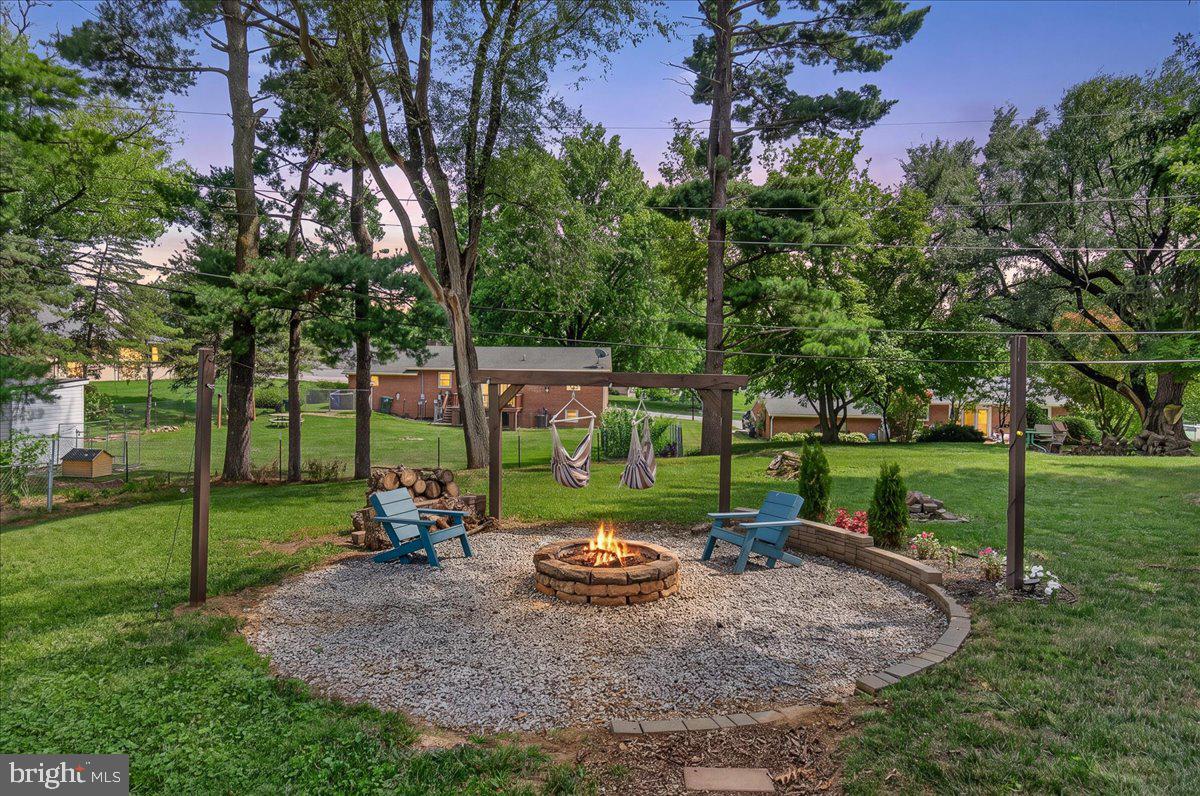 JEFFERSON BLVD - Residential