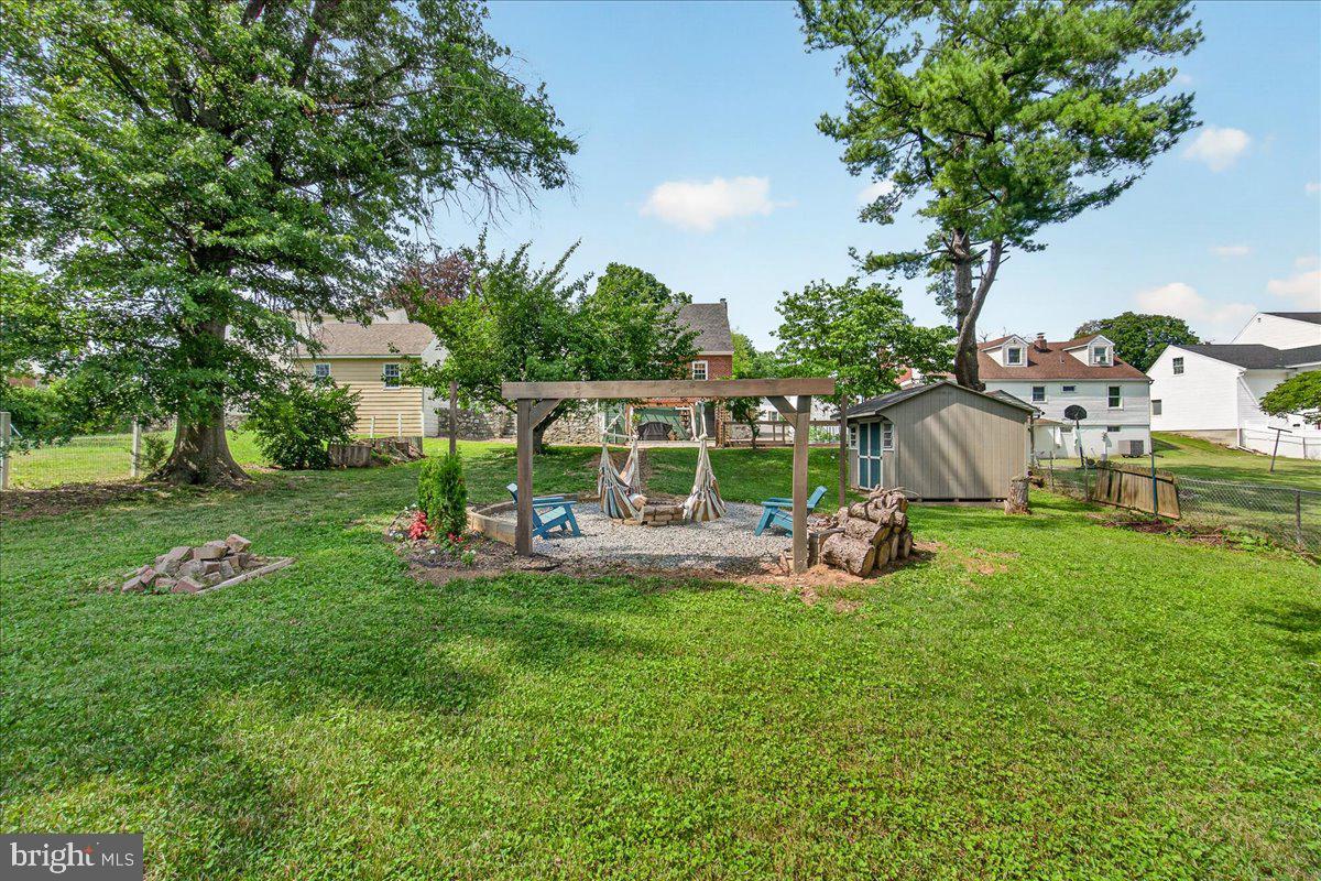 JEFFERSON BLVD - Residential