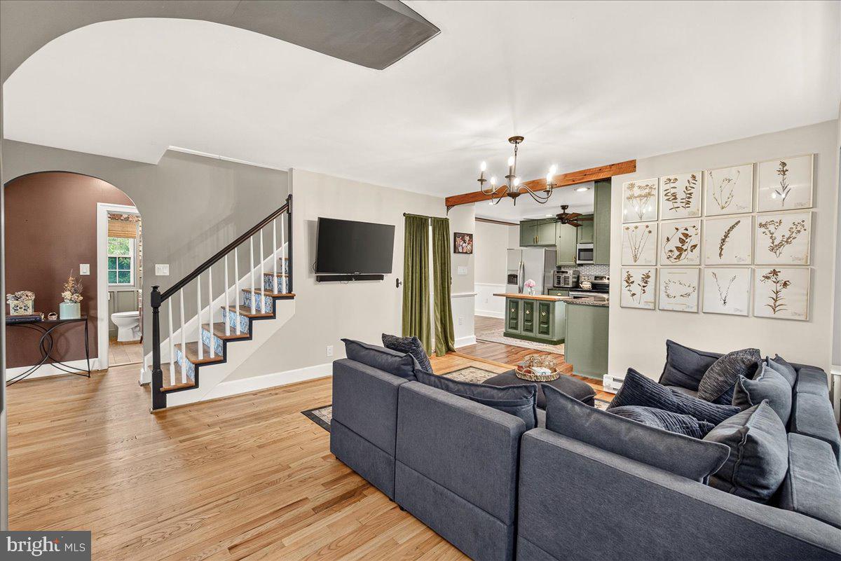 JEFFERSON BLVD - Residential