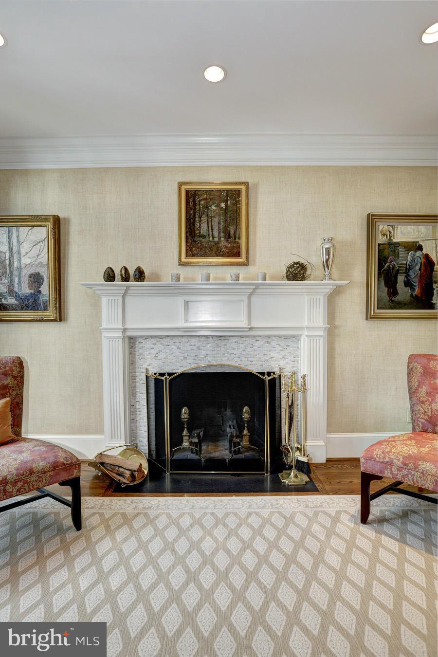 SPRING VALLEY - Residential