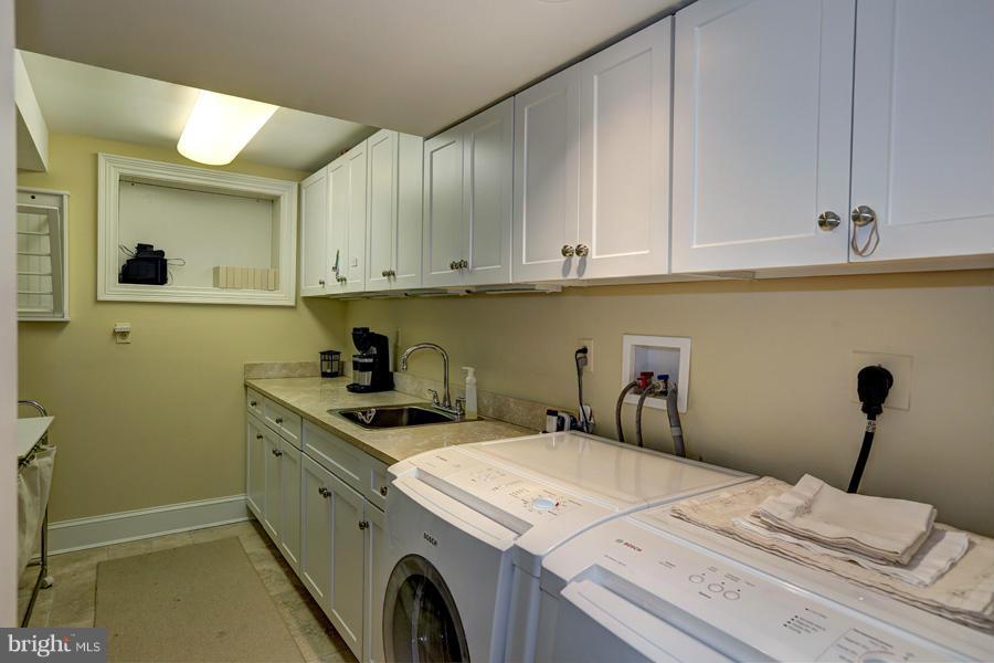 SPRING VALLEY - Residential