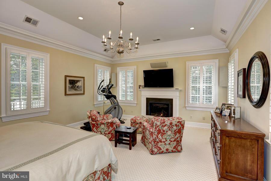 SPRING VALLEY - Residential