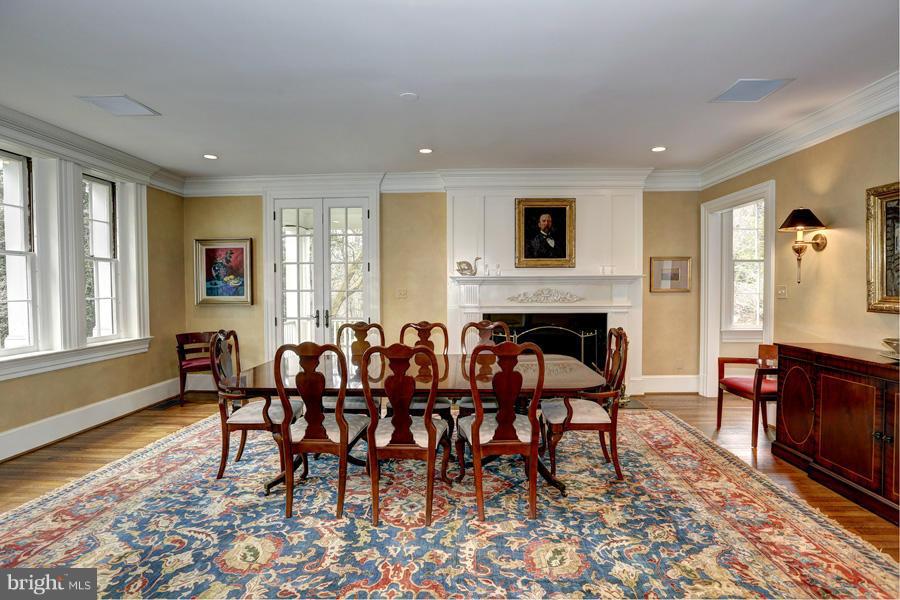 SPRING VALLEY - Residential