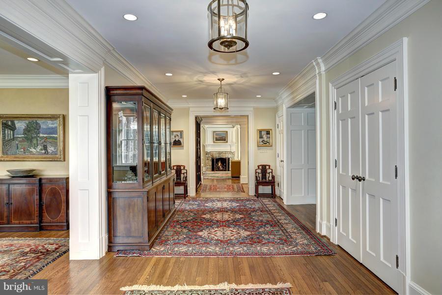 SPRING VALLEY - Residential