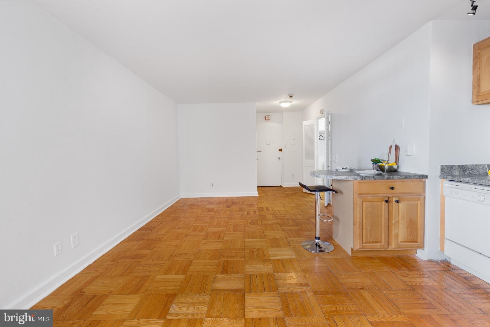 ART MUSEUM AREA - Residential