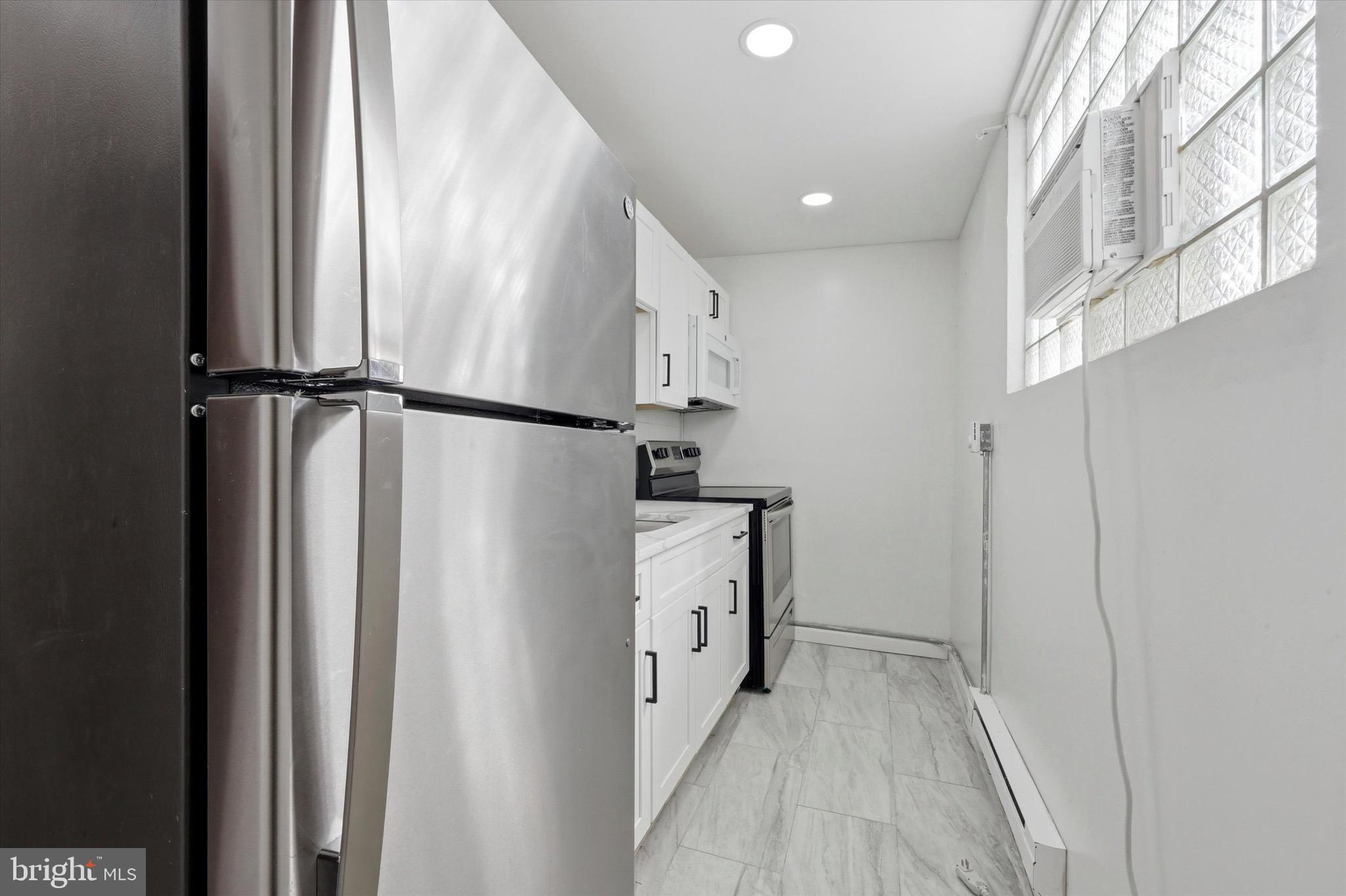 PORT RICHMOND - Residential