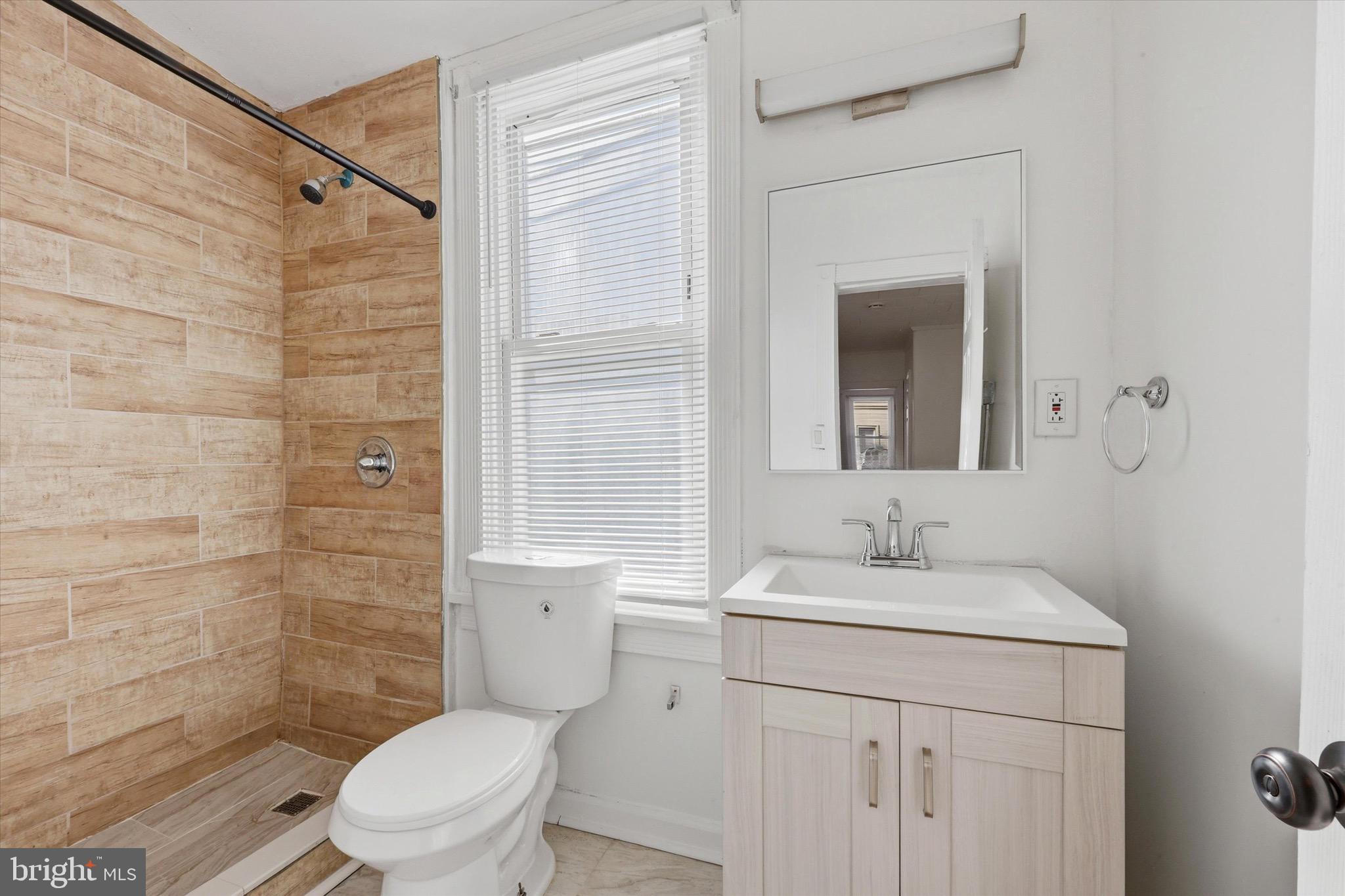 PORT RICHMOND - Residential