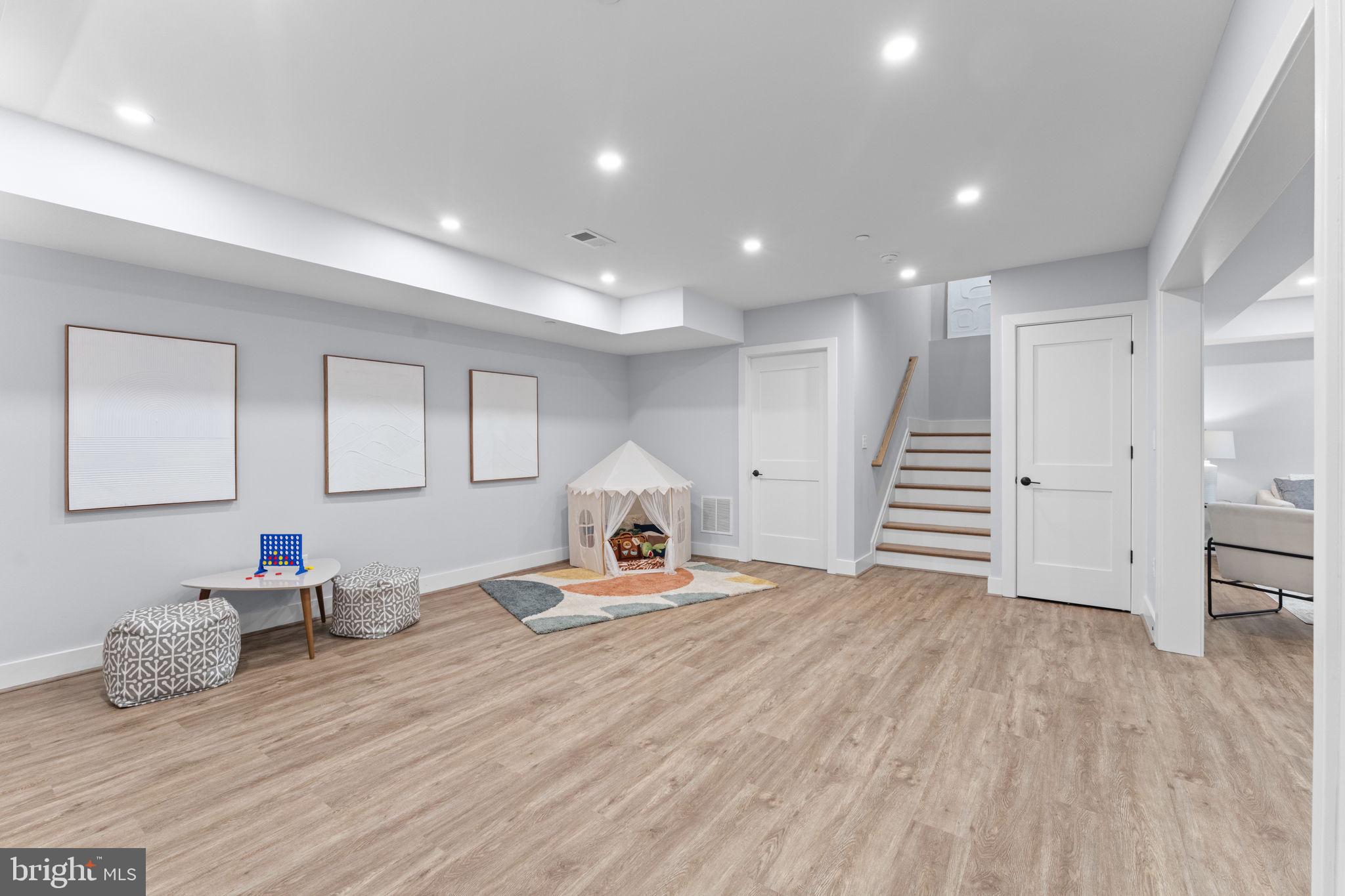 WEST BETHESDA PARK - Residential