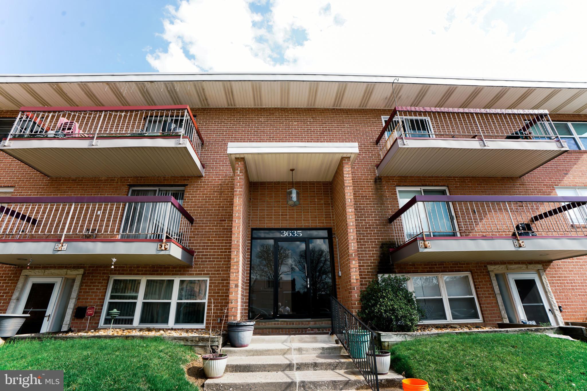 SPACIOUS, SPACIOUS, SPACIOUS ARE THE WORDS TO DESCRIBE THIS 2BR/2BA CONDOMINIUM. THIS HOME FEATURES A VERY LARGE LIVING ROOM, LARGE BALCONY OFF OF THE LIVING ROOM, SEPARATE LARGE FORMAL DINING ROOM FOR ALL OF YOUR FAMILY AND GUESTS, VERY SPACIOUS KITHCHEN TO PREPARE ALL OF YOUR DELICIOUS MEALS, ALL APPLIANCES STAY,  SEPARATE LAUNDRY ROOM W/WASHER AND DRYER, LARGE MASTER BEDROOM SUITE WITH LOTS OF CLOSET SPACE AND PRIVATE FULL BATHROOM. THE LARGE SECOND BEDROOM IS SPACIOUS AS WELL WITH LARGE CLOSETS. LARGE WINDOWS THROUGHOUT THIS HOME PROVIDES LOTS OF LIGHT AND SUNSHINE. EASY ACCESS TO UPPER PARK HEIGHTS AND PIKESVILLE. MAKE YOUR APPOINTMENT TODAY!