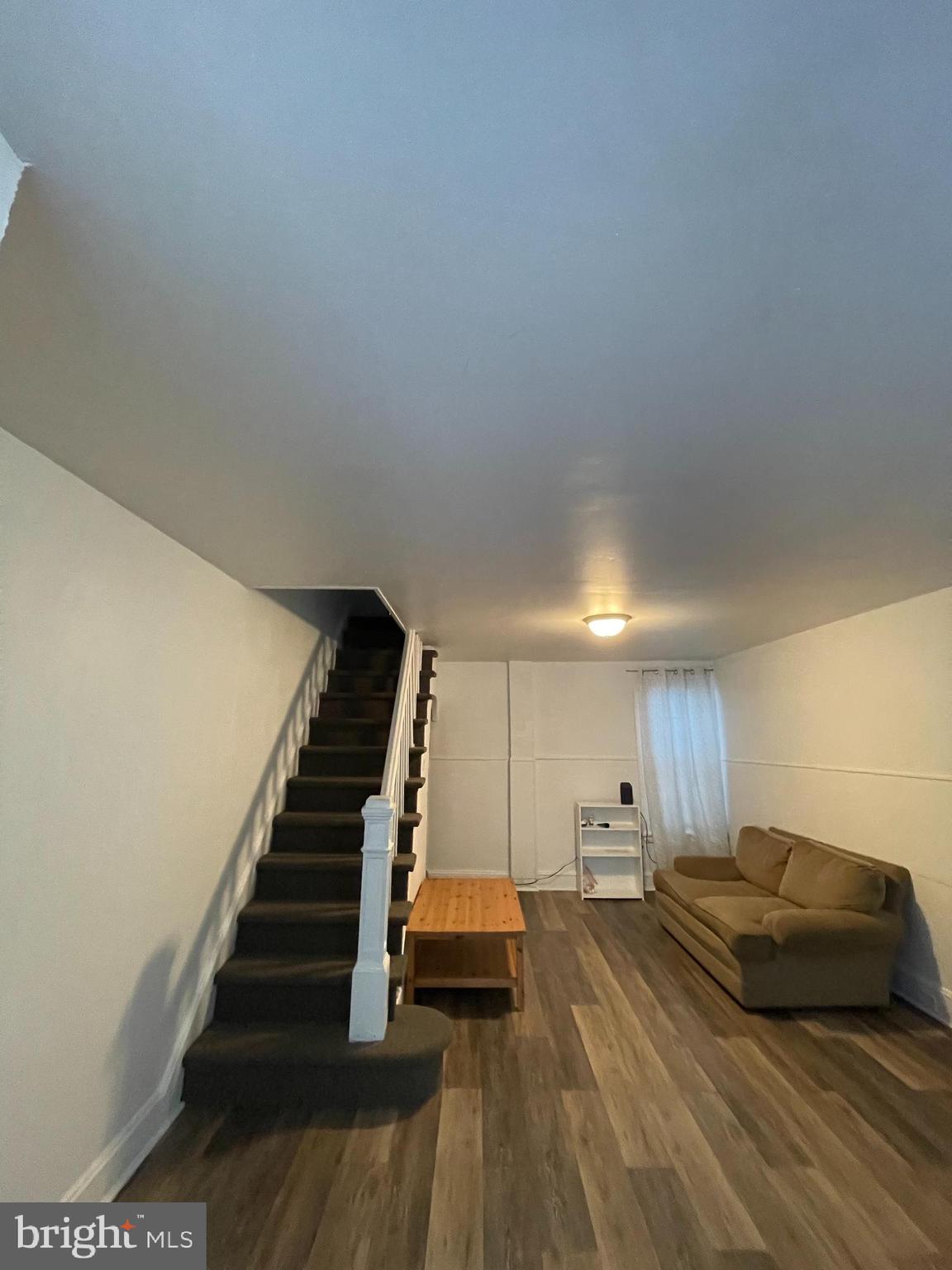 KENSINGTON - Residential