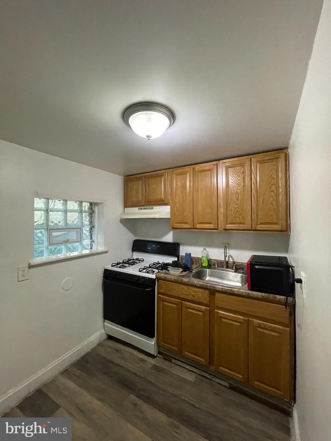 KENSINGTON - Residential