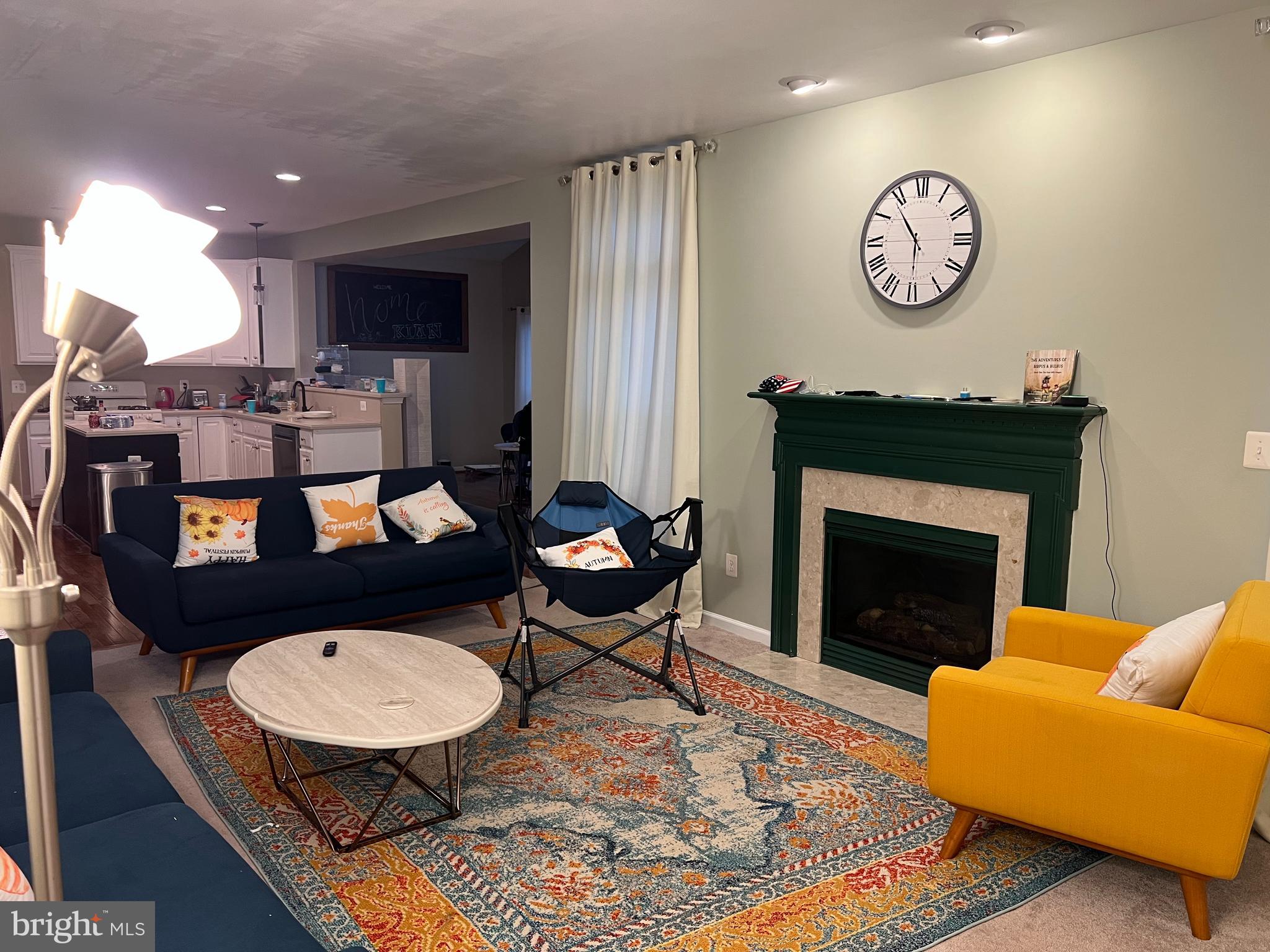 LEE'S PARKE - Residential Lease