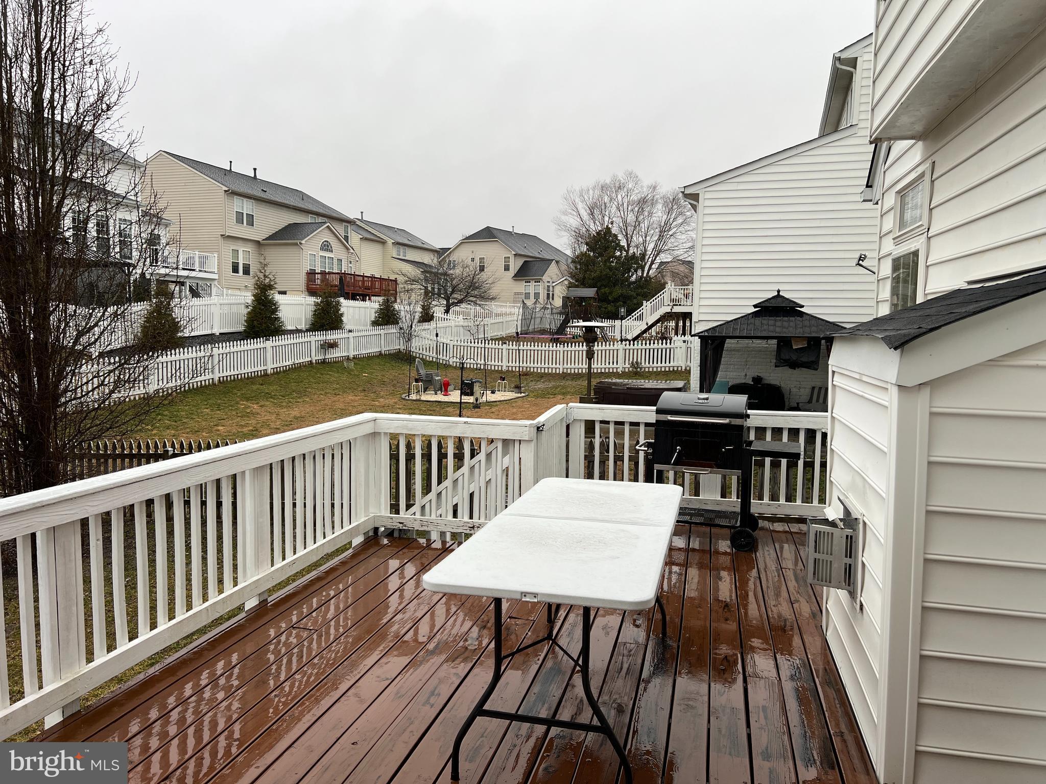 LEE'S PARKE - Residential Lease