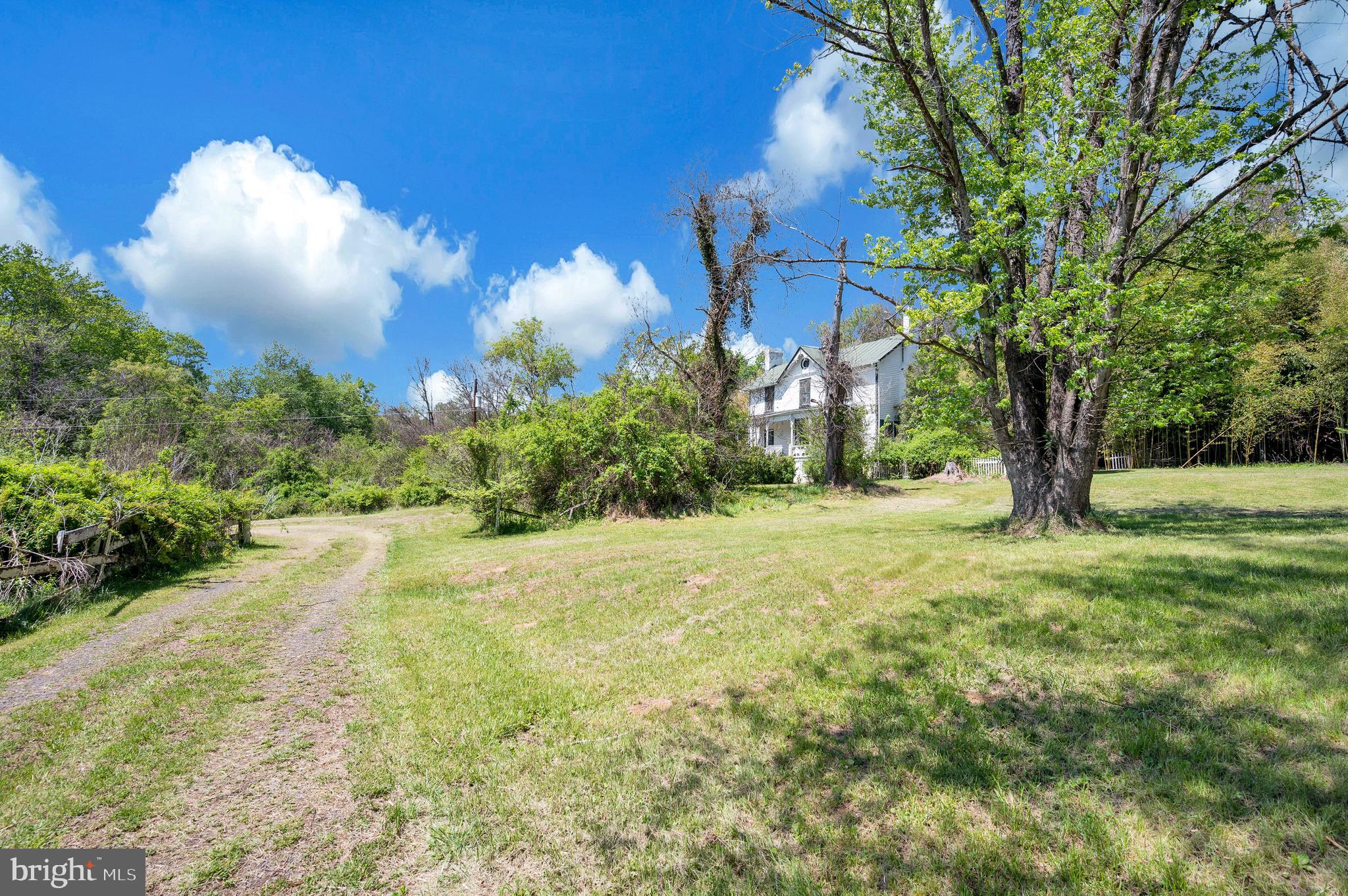 QUAINT ACRES FARM - Residential
