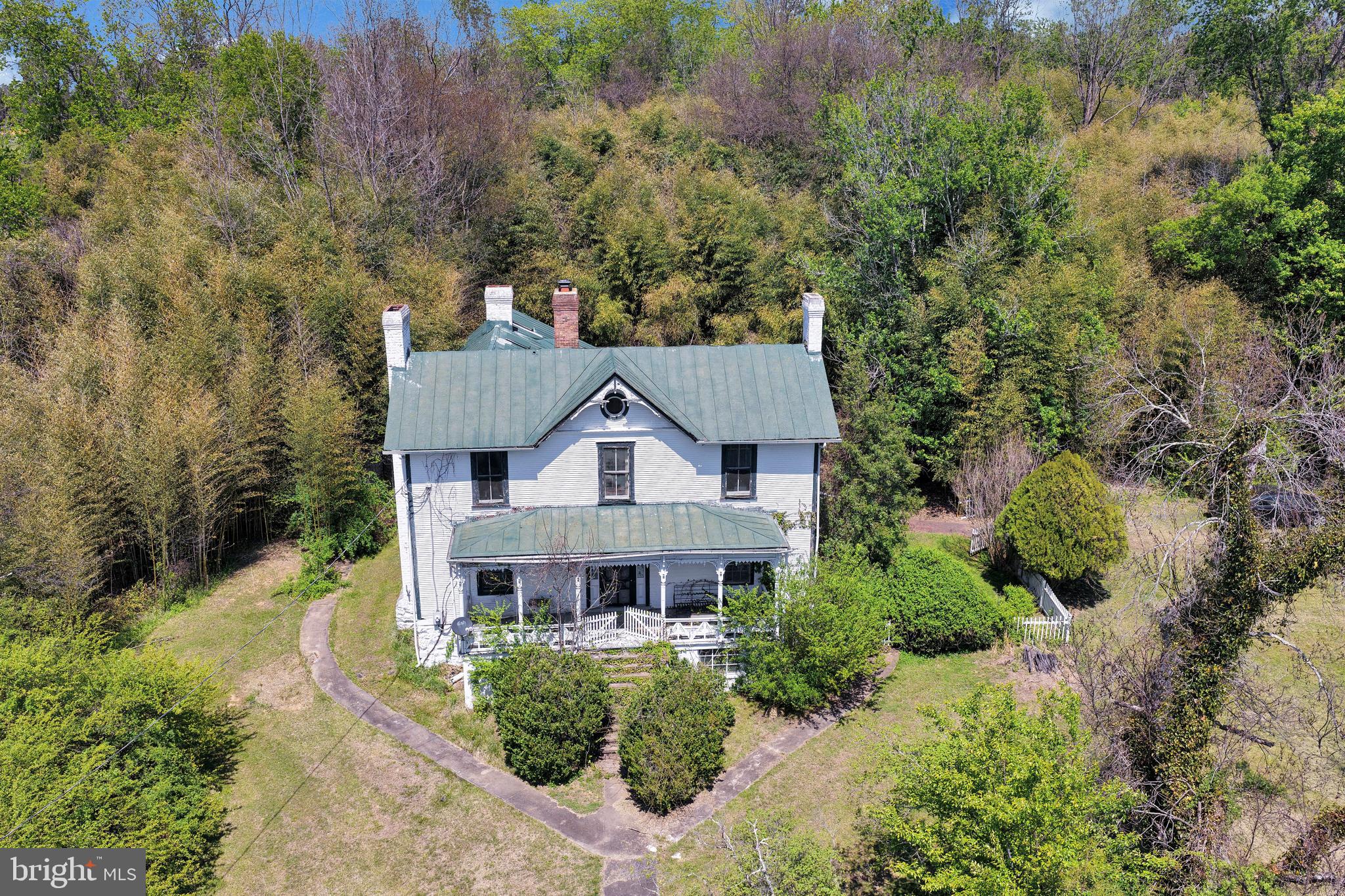 QUAINT ACRES FARM - Residential