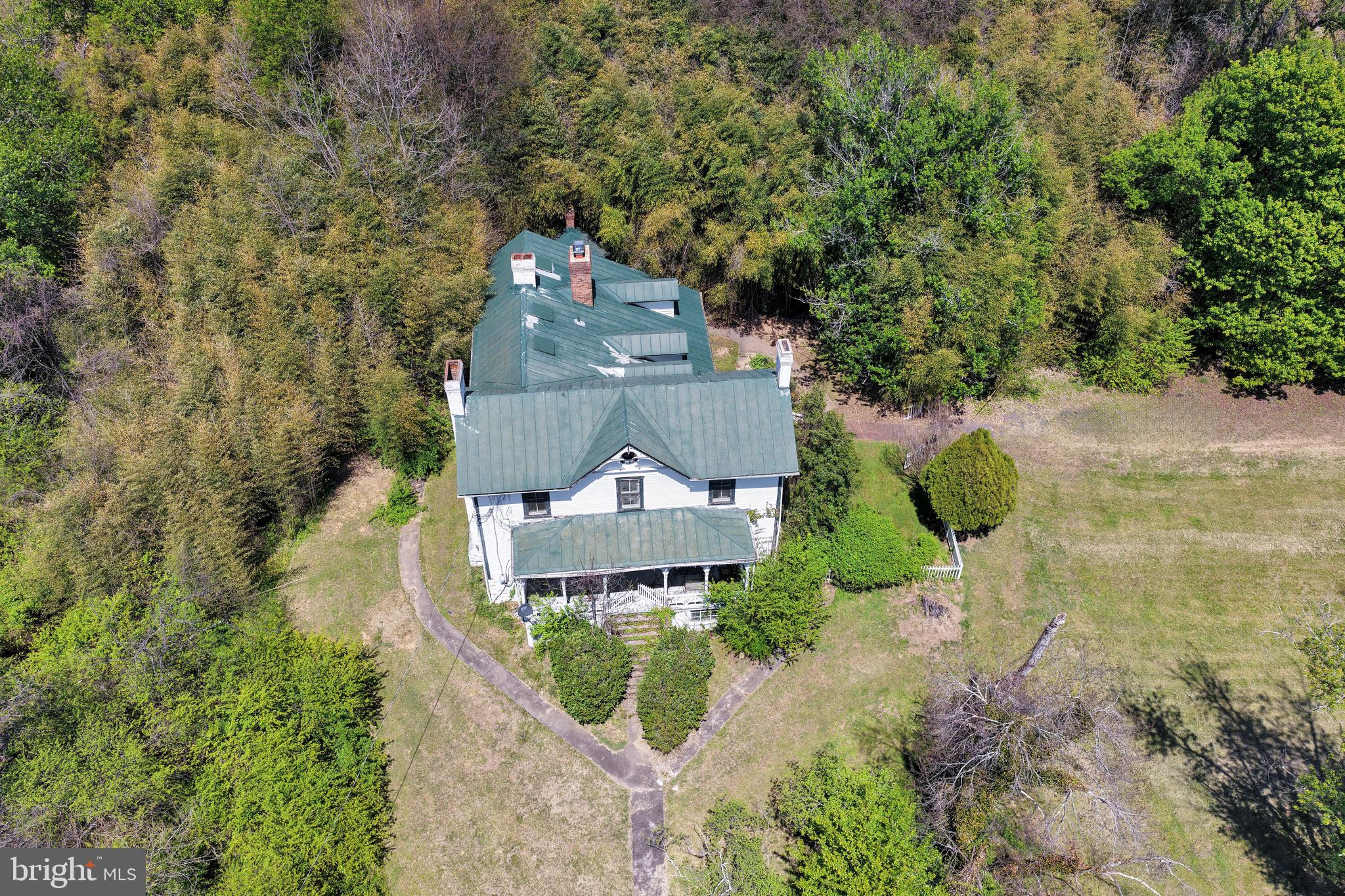 QUAINT ACRES FARM - Residential