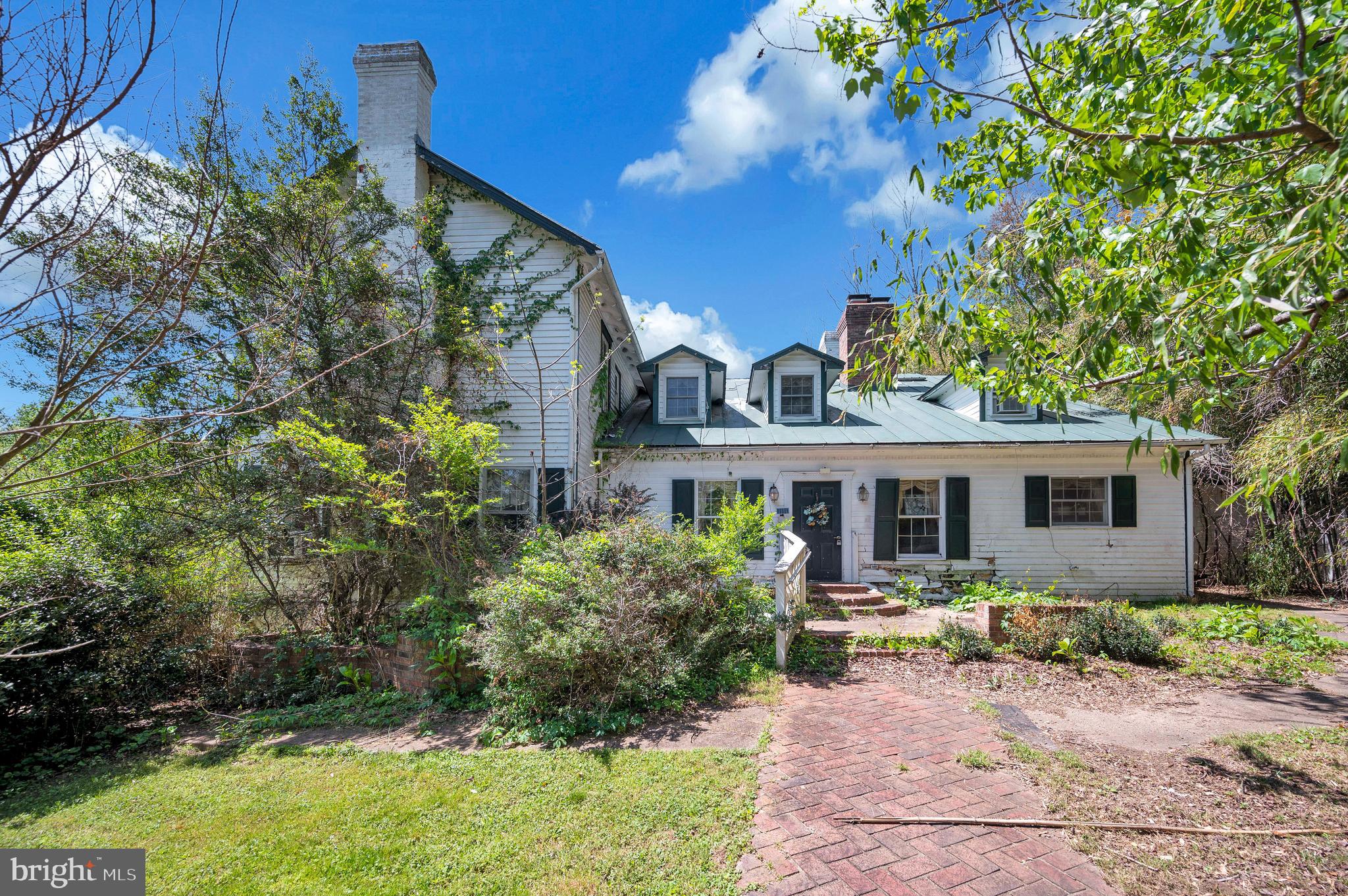 QUAINT ACRES FARM - Residential