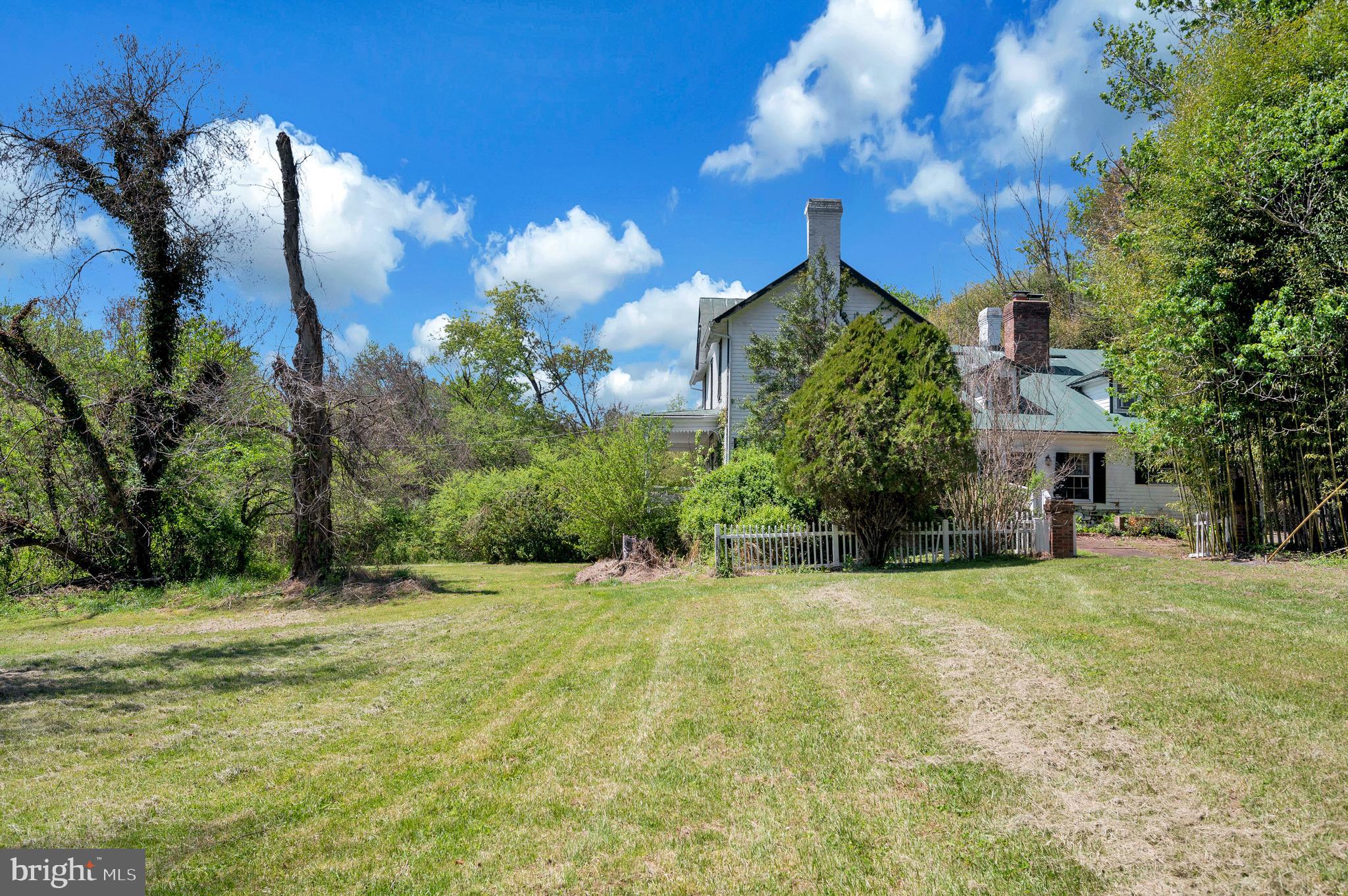 QUAINT ACRES FARM - Residential