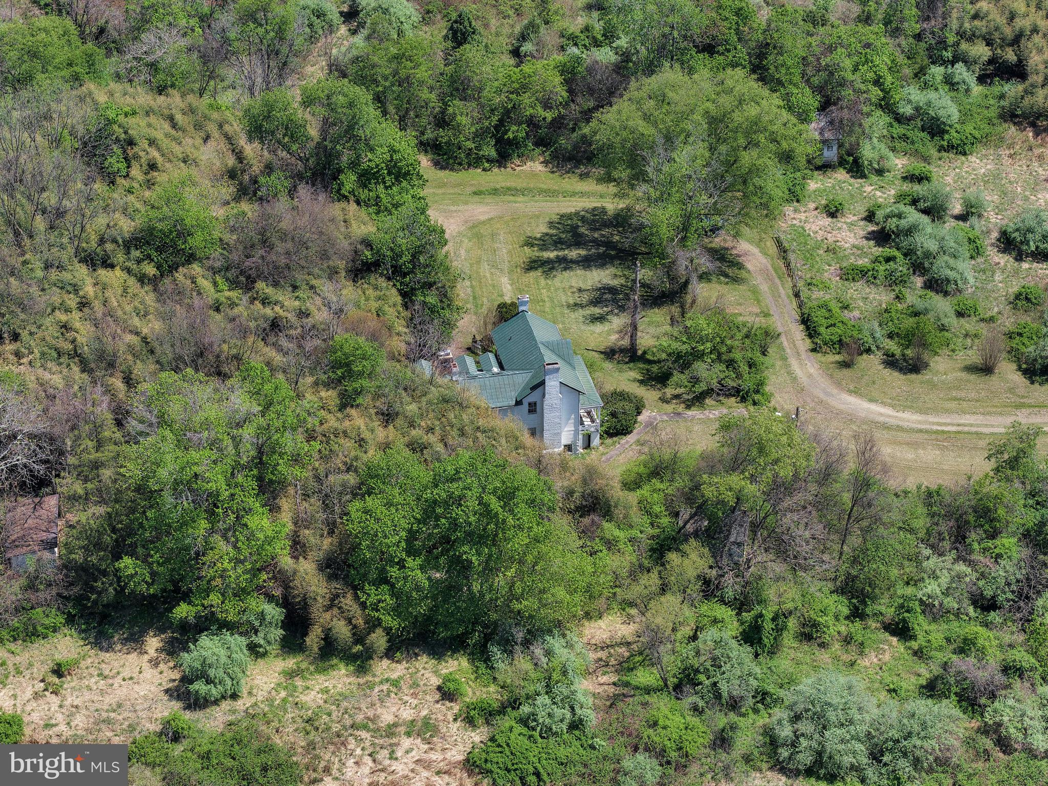 QUAINT ACRES FARM - Residential
