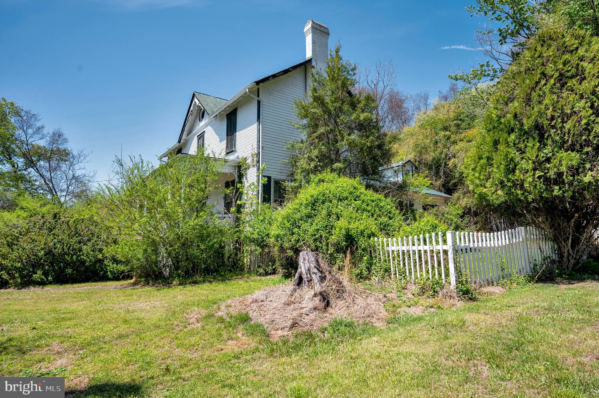 QUAINT ACRES FARM - Residential