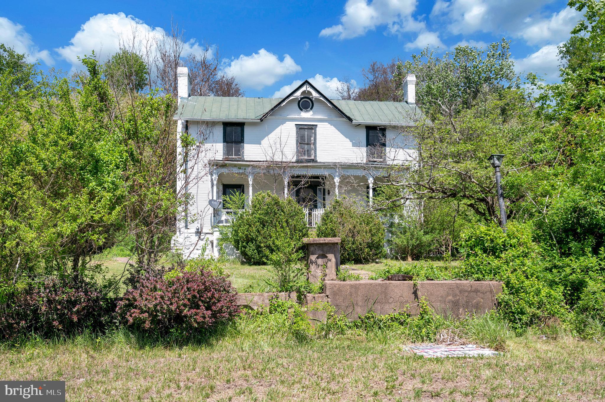 QUAINT ACRES FARM - Residential
